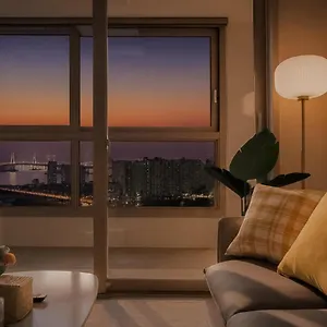  Apartment Urbanstay Songdo Moonlight Park